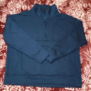 GAIAM Women’s Deep Blue Zip-Up Sweater size Large!